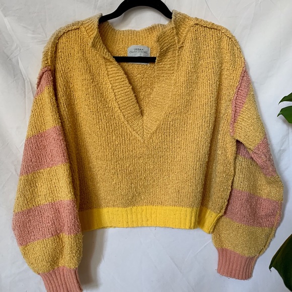 Urban Outfitters Baggy Knit V-neck Sweater - Picture 2 of 5